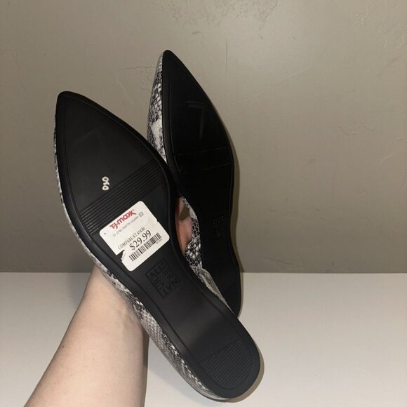 Naturalizer Tennessee Snakeskin Gray Print Pointed Dress Flats New Size 9.5 - Picture 4 of 9